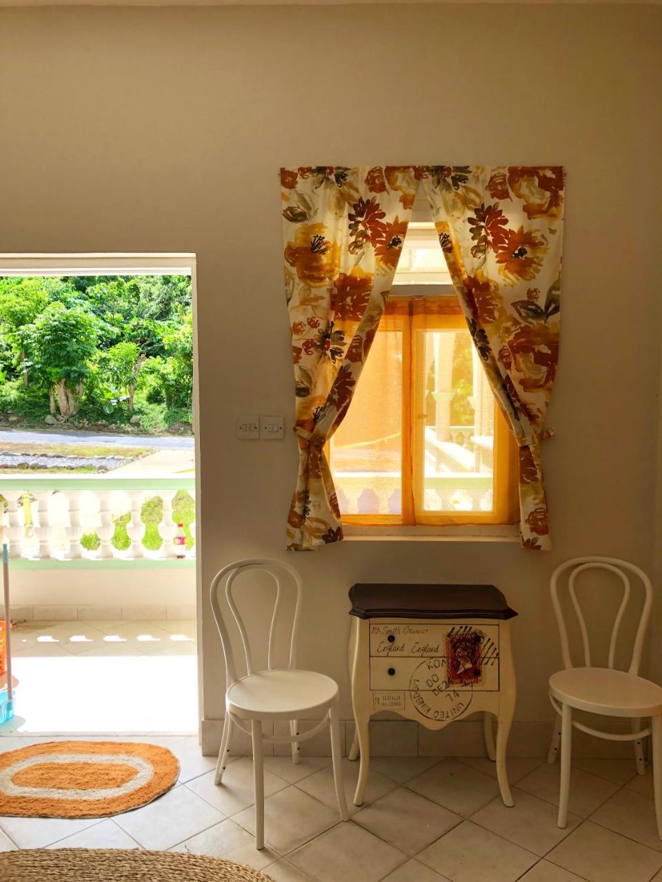 Soufriere Guesthouse Ngoại thất bức ảnh