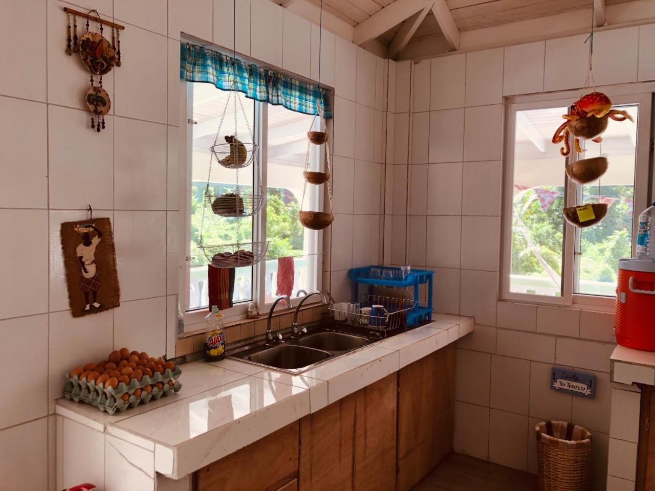 Soufriere Guesthouse Ngoại thất bức ảnh