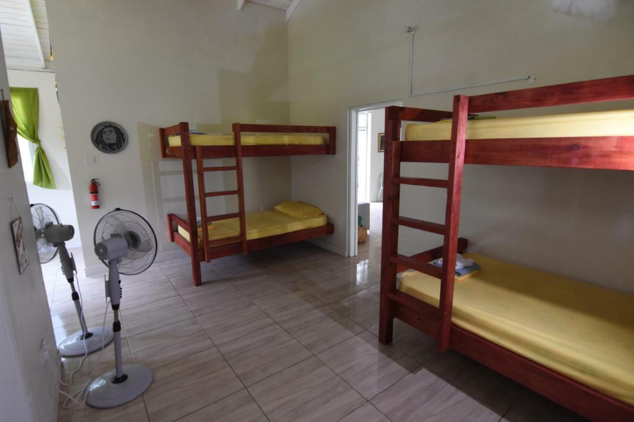Soufriere Guesthouse Ngoại thất bức ảnh
