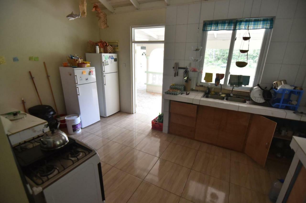 Soufriere Guesthouse Ngoại thất bức ảnh